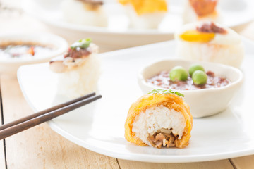 omelet sushi roll