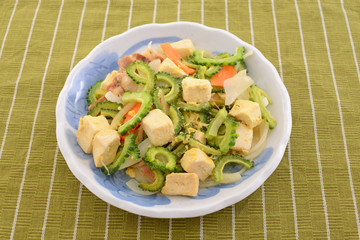 沖縄料理　ゴーヤチャンプルー 