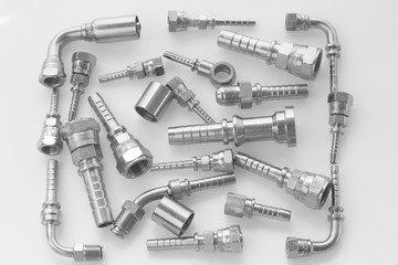 The hydraulic fitting.