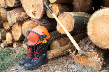 Holzfällerutensilien