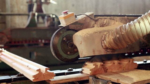 Production of profiled timber on automated machine