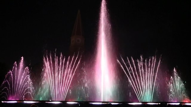 arezzo fontane danzante effetto di luci e colori