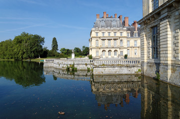 Douves du ch&acirc;teau de Fontainebleau