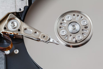 Spindle and plate open HDD