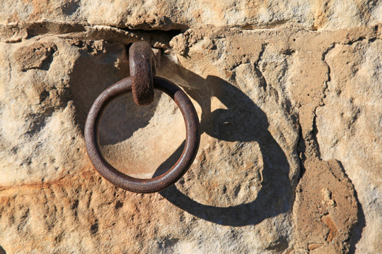 argolla anilla en la pared 5288-f15