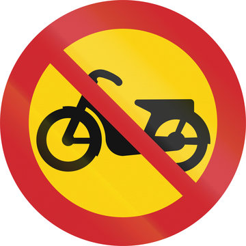 recommend clip art: Road sign used in Sweden - No mopeds