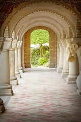 Fototapeta premium Vintage Stone Arc Path