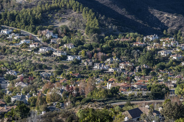 Fototapeta na wymiar Calabasas California Upscale Hillside Homes