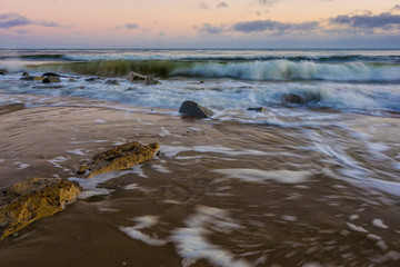 Fototapeta premium Sonnenaufgang an der Steilküste auf Insel Usedom