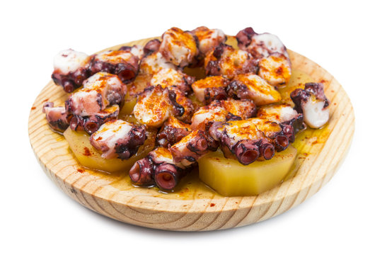 Raci&oacute;n de pulpo a feira,gastronom&iacute;a gallega