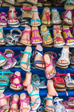 Various colored women's summer shoes made in China, Bolivia