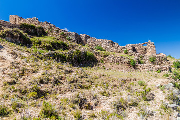 Fototapeta na wymiar Chincana ruins at Isla del Sol (Island of the Sun) in Titicaca lake, Bolivia