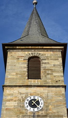 façade extérieure de l'église de Büchenbach en suisse franconienne