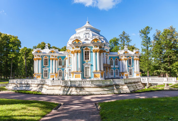 Obraz premium Hermitage Pavilion at the Catherine Park, Tsarskoye Selo in summ