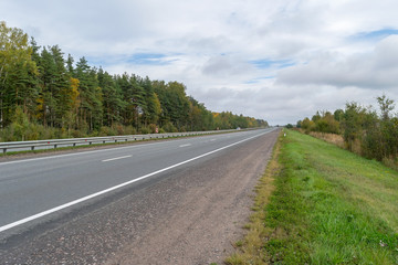 Fototapeta premium Highway stretching into the distance