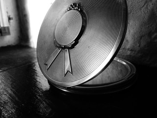 novelty powder compact brass 1930s