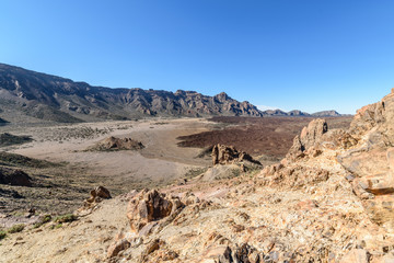 Caldera de las Cañadas, Teide on Tenerife, Canary Islands © Leezor