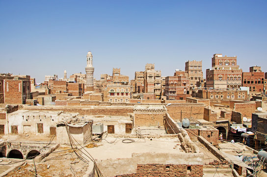 La città vecchia di Sana'a, case decorate, palazzi, tetti, minareti, moschee, Yemen