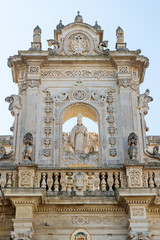 Fototapeta na wymiar Particolare cattedrale di Lecce