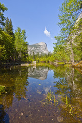 Fototapeta na wymiar Mirror Lake in Yosemite National Park California
