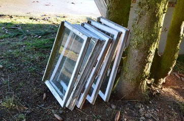 Alte Holzfenster ausgebaut 