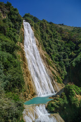Fototapeta na wymiar Great Mexican Chiapas El Chiflon Waterfall, Mexico