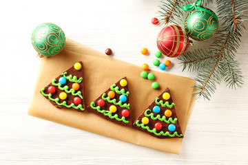 Fototapeta na wymiar Delicious colorful Christmas cookie with festive decoration
