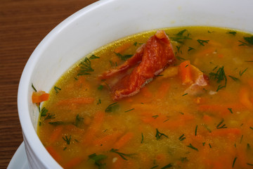 Pea soup with ribs