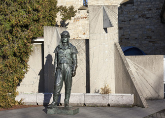 Памятник Милану Штефанику. Прага. Чехия.