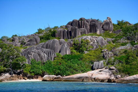 Felsengruppe auf Grande Soeur Island, Seychellen
