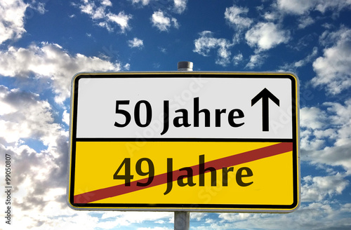 "50 Geburstag Ortsschild Hochzeit" Stockfotos und lizenzfreie Bilder