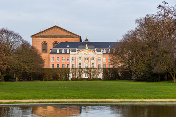 Fototapeta na wymiar Kurfürstliches Palais - Residenz der Trierer Kurfürsten