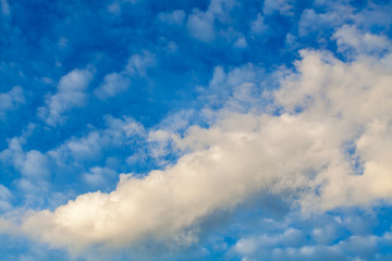 Obraz premium colorful dramatic sky with cloud at sunset