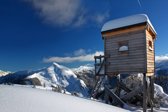 Ein Hochsitz in Zauchensee im Winter