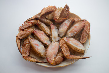 皿盛りされた毛蟹