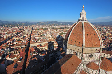 Fototapeta na wymiar FLORENCE, ITALY - NOVEMBER, 2015: World heritage site, Brunelleschi dome and city landscape