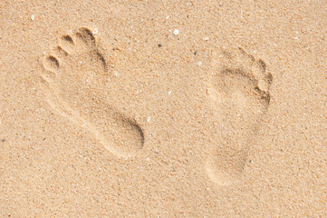Fototapeta na wymiar footprint on the sand