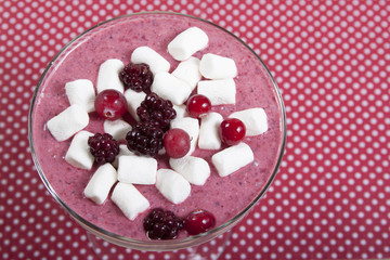 Smoothie of blackberries and cranberries with marshmallow