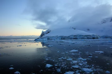 Foto auf Glas Antarktis-Lemaire Kanal  © bummi100