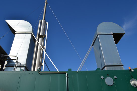 BHKW / Blockheizkraftwerk für Biogas, installiert in einem Container