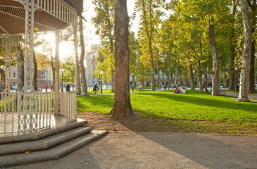 Naklejka premium Park in the city