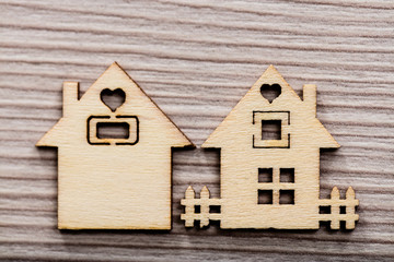Obraz na płótnie Canvas couple of little wooden houses (1 in focus)