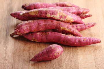 Fresh sweet potato .