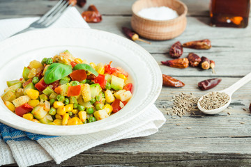 vegetarian vegetable stew with peas and corn, curry, healthy din