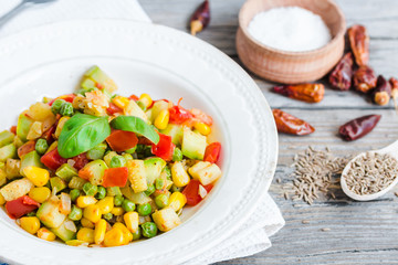 vegetarian vegetable stew with peas and corn, curry, healthy din