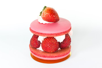 strawberry macaroon