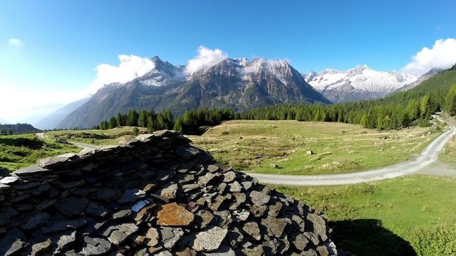 Baite in alpeggio - Alpe Entova in Valmalenco