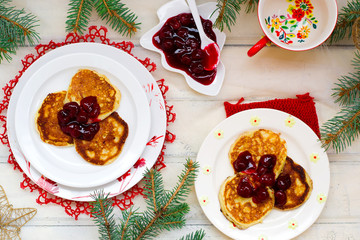 pancakes with pears