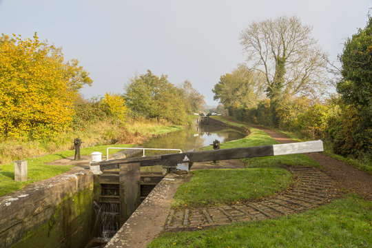 Consisting of 30 locks over a distance of 2.25 miles, Tardebigge Locks along the Worcester and Birmingham Canal in Worcestershire is the longest flight of locks in the UK.
