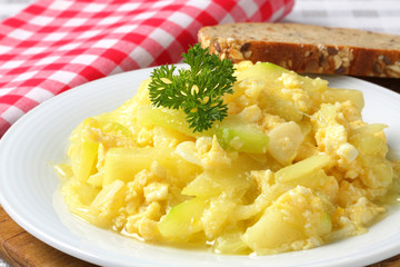 Zucchini Scrambled Eggs with bread